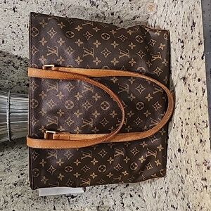 Louis Vuitton Monogram zip Tote  pocketbook 14x13x6 inches inside clean